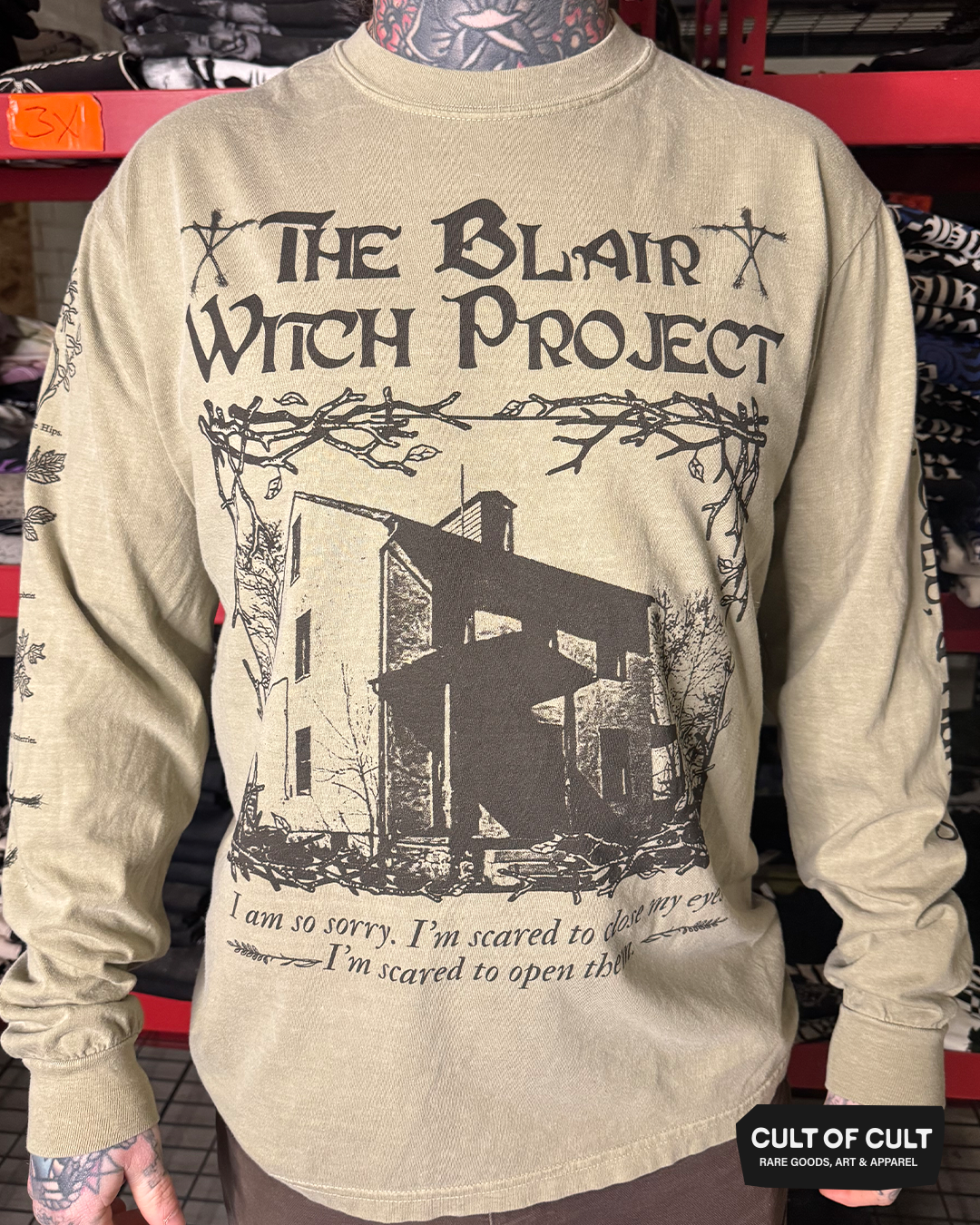 *SUMMER GARAGE SALE* The Blair Witch Project Hunted Long Sleeve