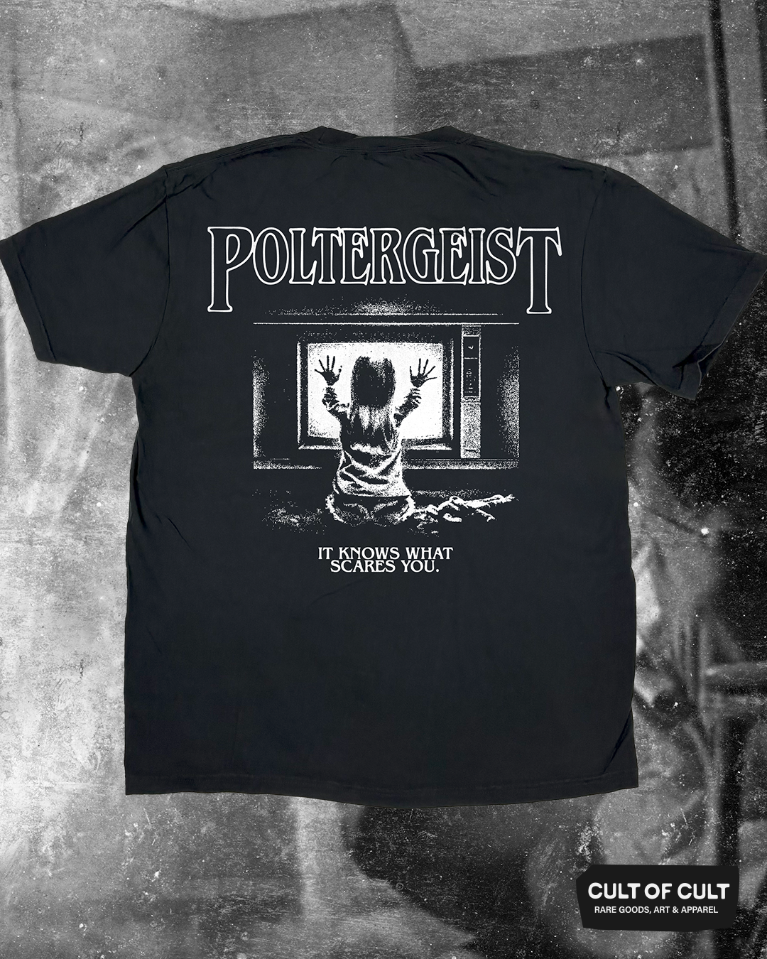 *SUMMER GARAGE SALE* Poltergeist 1982 It Knows T-Shirt