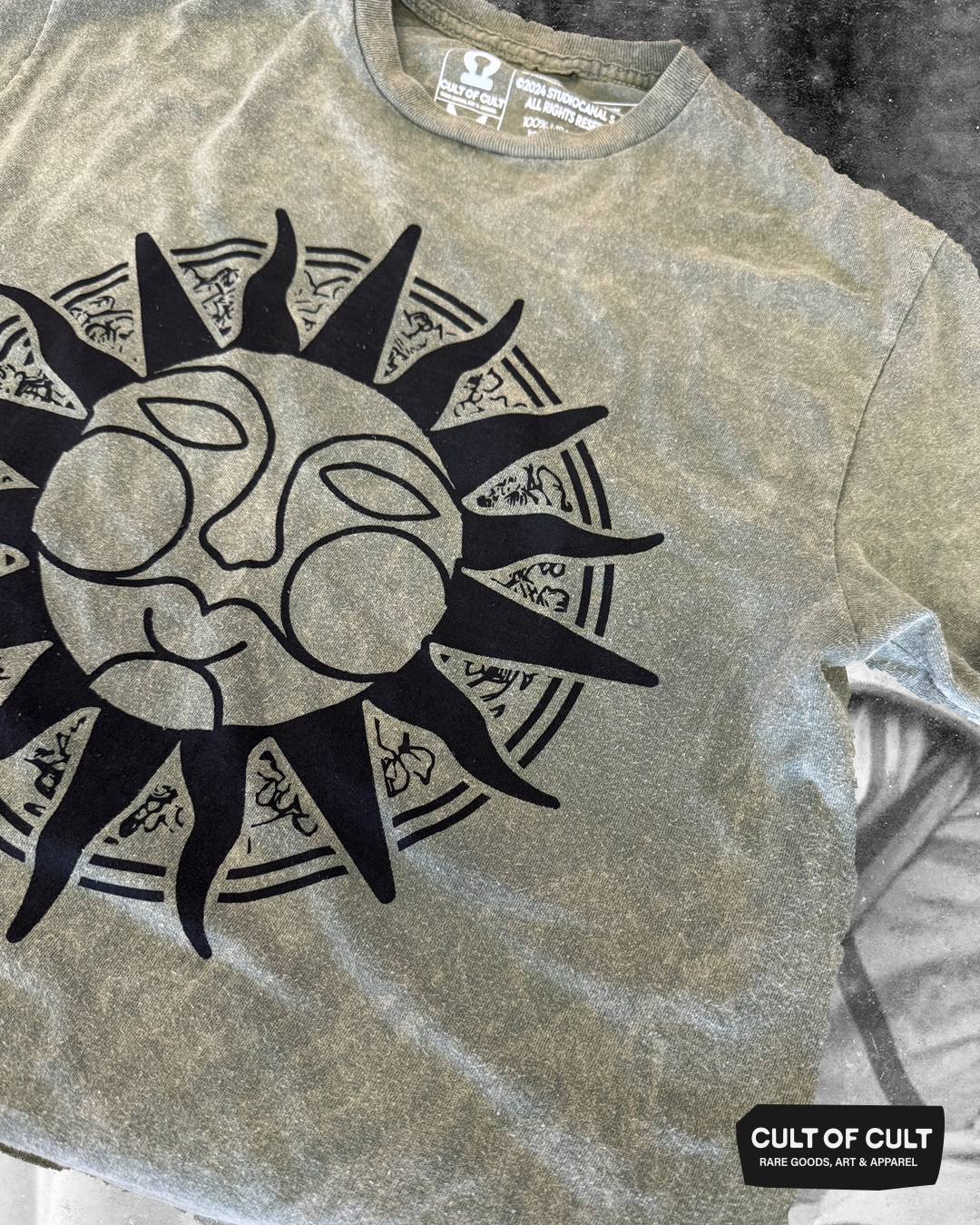 a zoomed in detailed shot of the Kale mineral wash Wicker Man 1973 short sleeve t shirt