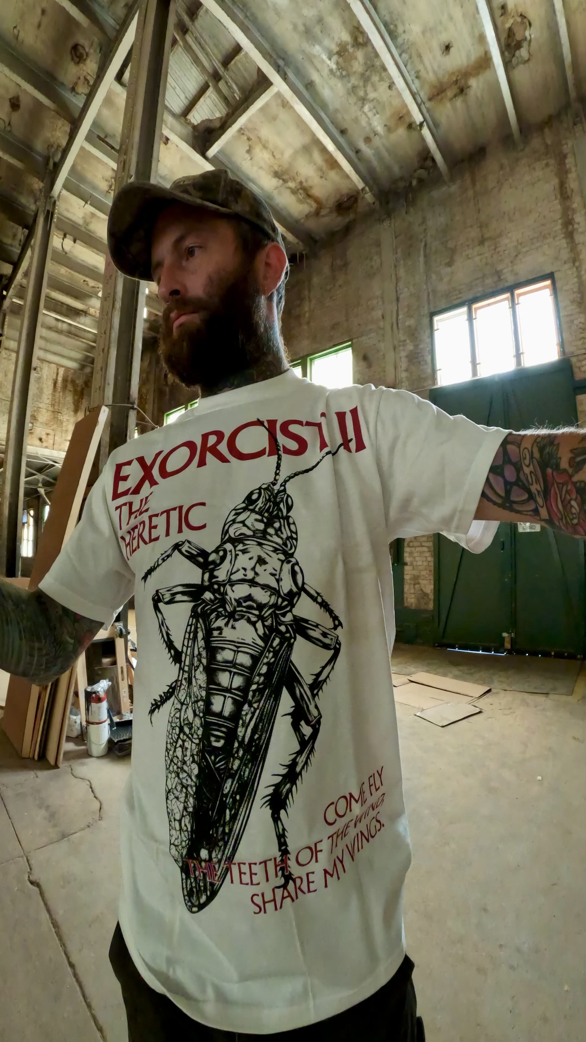 Exorcist 2 The Heretic Short Sleeve Model Video
